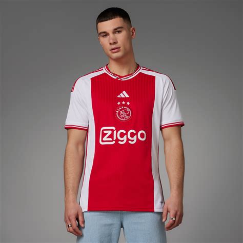 ajax fc home kit.